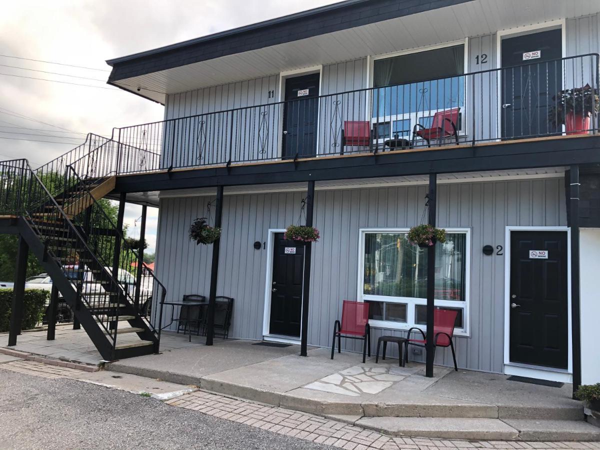 Bobcaygeon New Rockland Motel מראה חיצוני תמונה